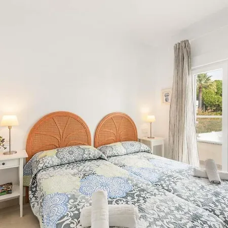 Villa Sleeps 14 Pool Air Con Wifi *