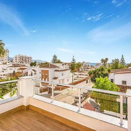 Villa Sleeps 14 Pool Air Con Wifi Nerja